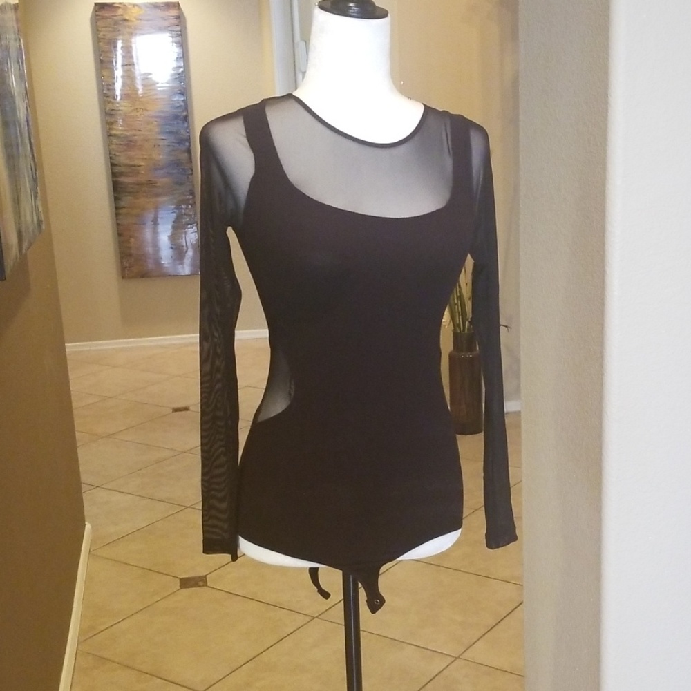 NWT Bebe bodysuit